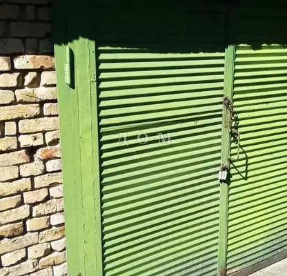 Снимка 5 — Двуетажна тухлена къща с голяма тераса в с. Струино, област Шумен