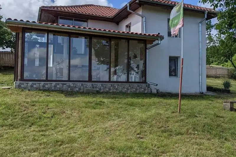 Къща в Сливен, с. Изгрев
