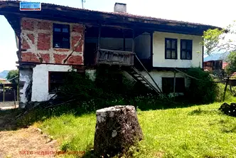 Къща в София, Етрополе