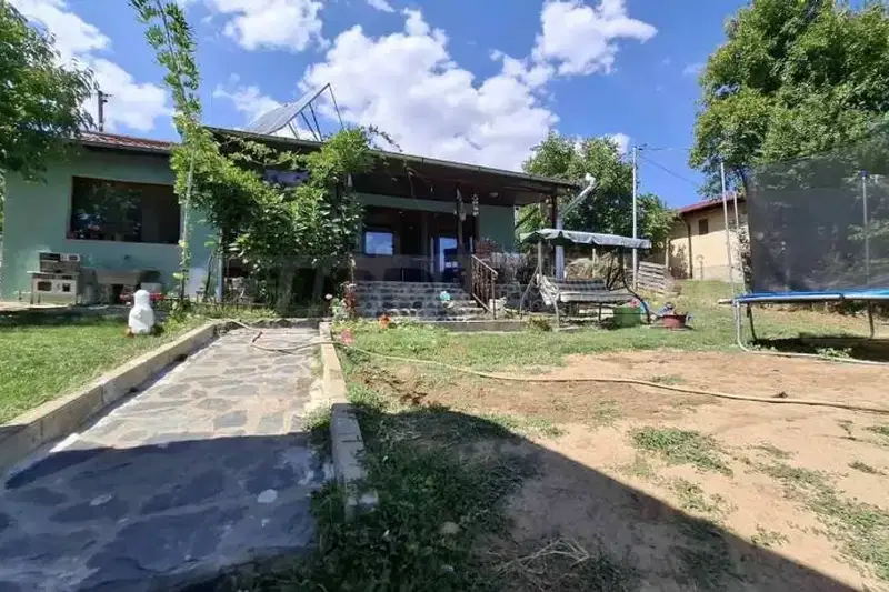Къща в София, с. Градец