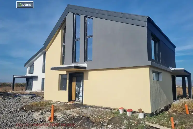 House in област София, Gurmazovo