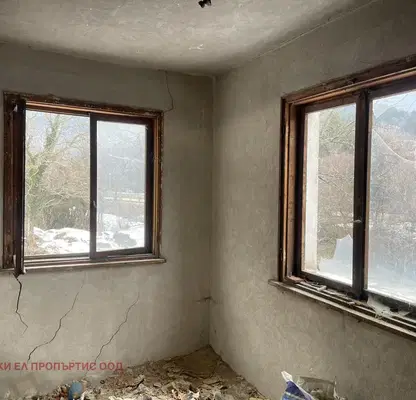 Photo 4 — House in област София, Lukovo