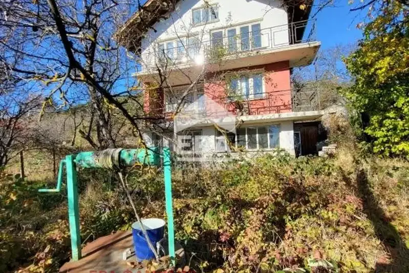 Къща в София, с. Мало Малово
