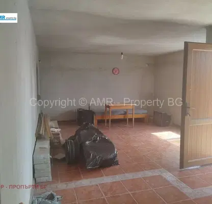 Снимка 3 — Къща във Варна, Бяла