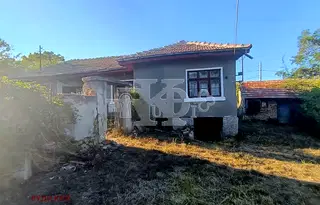 Къща във Варна, с. Аврен