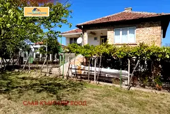 Къща във Варна, с. Аврен