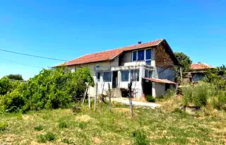Къща във Варна, с. Близнаци