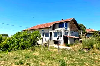 Къща във Варна, с. Близнаци