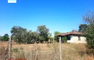Къща във Варна, с. Дъбравино