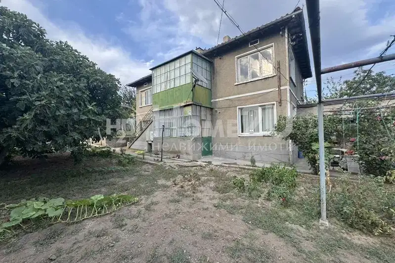Къща във Варна, с. Езерово