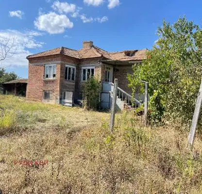Photo 2 — House in Oblast Varna, Karamanite