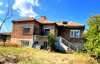 Къща във Варна, с. Караманите