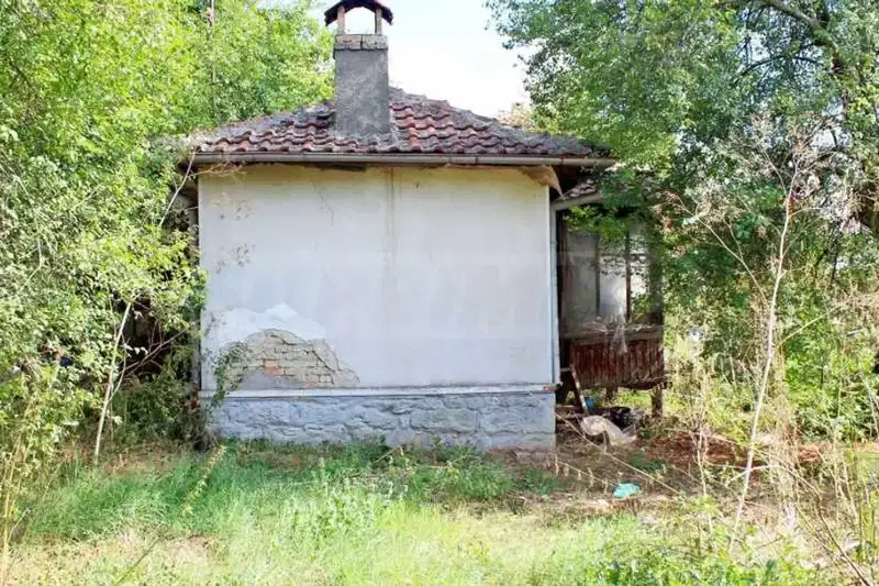 Къща във Варна, с. Любен Каравелово