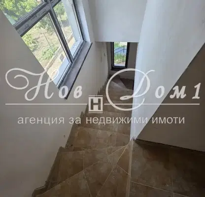 Снимка 4 — Къща във Варна, с. Равна гора