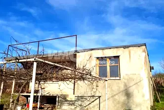 Къща във Варна, с. Здравец