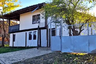 Къща във Велико Търново, Елена