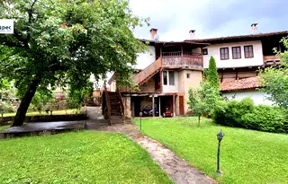 Къща във Велико Търново, Елена