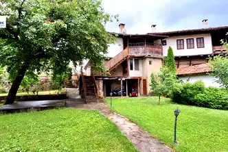 Къща във Велико Търново, Елена
