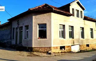 Къща във Велико Търново, Елена