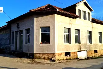 Къща във Велико Търново, Елена