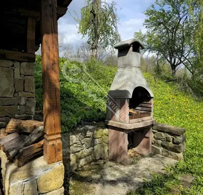 Снимка 4 — Къща във Велико Търново, Елена