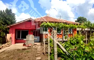 Къща във Велико Търново, Павликени