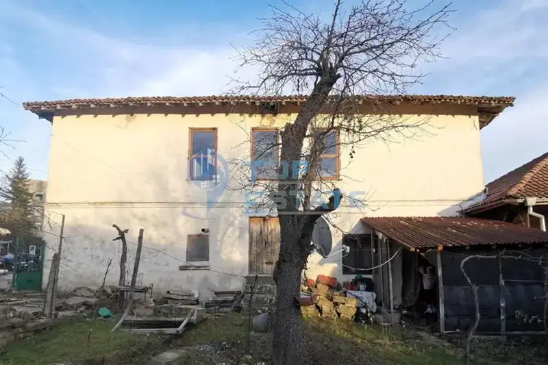 Къща във Велико Търново, с. Беброво
