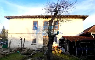 Къща във Велико Търново, с. Беброво