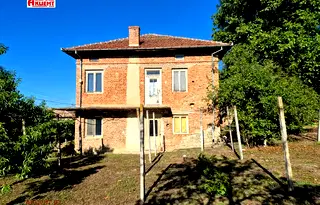 Къща във Велико Търново, с. Бяла река