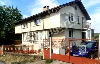 Къща във Велико Търново, с. Церова кория