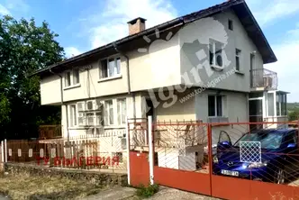 Къща във Велико Търново, с. Церова кория