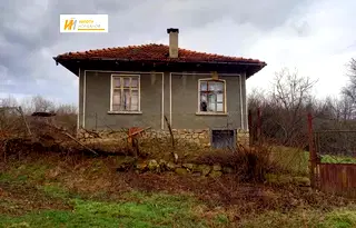 Къща във Велико Търново, с. Чакали