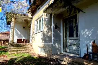 Къща във Велико Търново, с. Дичин
