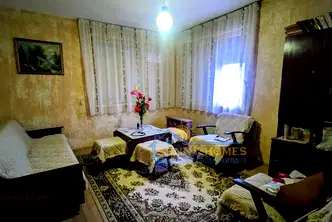 Къща във Велико Търново, с. Джулюница