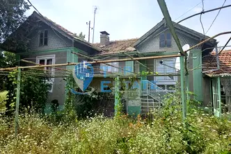 Къща във Велико Търново, с. Долна Липница