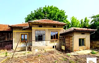Къща във Велико Търново, с. Долна Липница