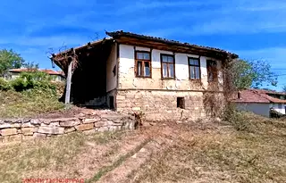 Къща във Велико Търново, с. Драгижево