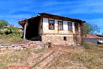Къща във Велико Търново, с. Драгижево