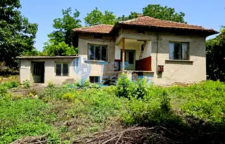 Къща във Велико Търново, с. Хаджидимитрово