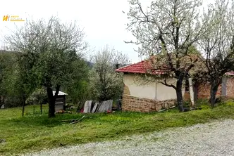 Къща във Велико Търново, с. Харваловци