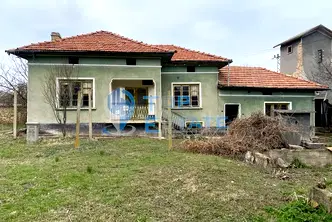 Къща във Велико Търново, с. Иванча