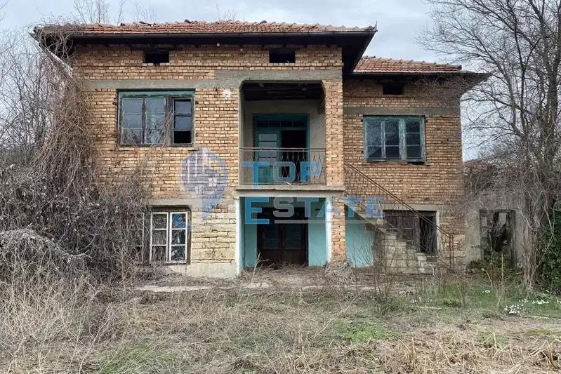 Къща във Велико Търново, с. Иванча