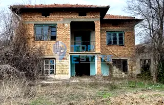 Къща във Велико Търново, с. Иванча