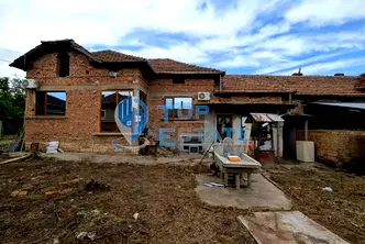 Къща във Велико Търново, с. Караисен