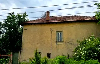 Къща във Велико Търново, с. Караисен