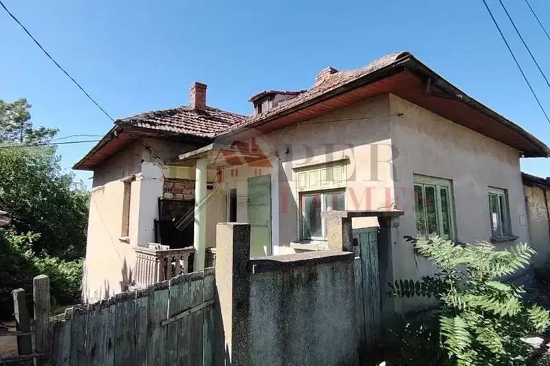 House in Oblast Veliko Tyrnovo, Karaisen