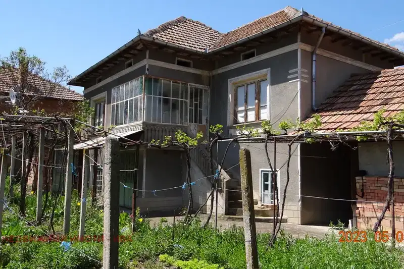 House in Oblast Veliko Tyrnovo, Karaisen