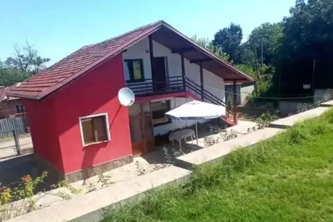 Къща във Велико Търново, с. Караисен