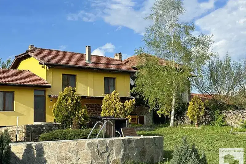 House in Oblast Veliko Tyrnovo, Koevci