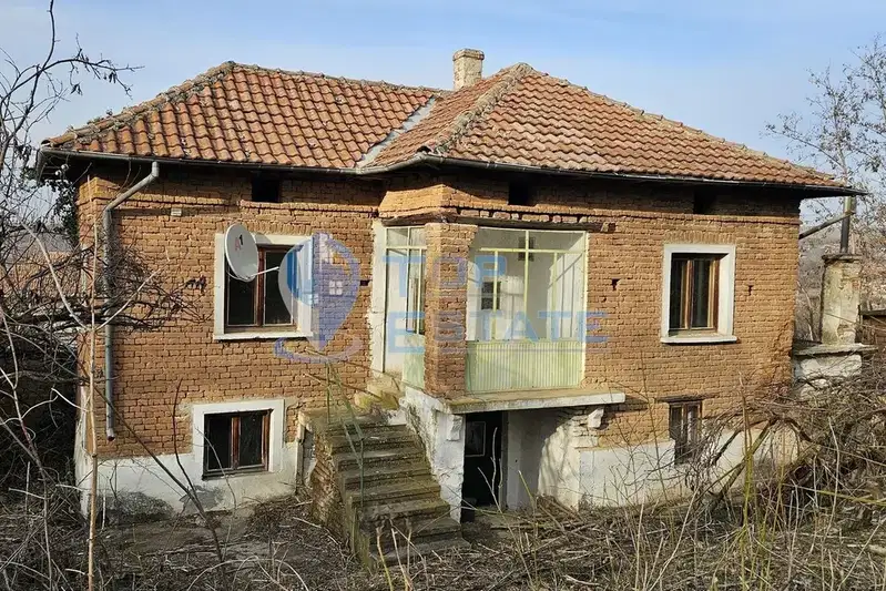 House in Oblast Veliko Tyrnovo, Kozlovec